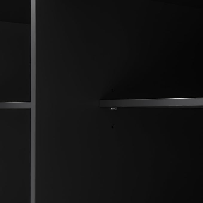 Black-04
