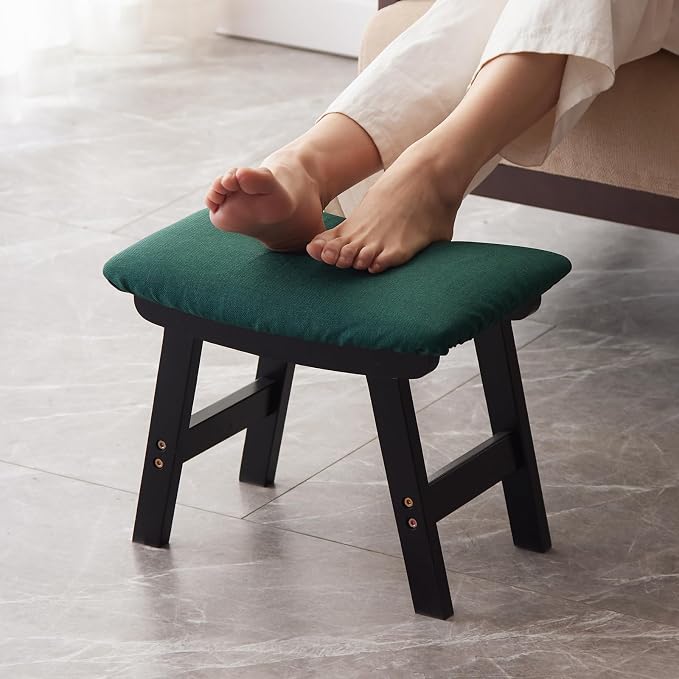 Black Stool Legs - Green Surface