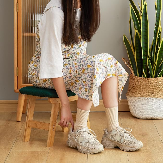 Natural Legs - Green Stool Surface